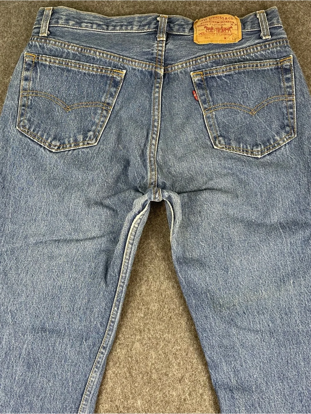 Vintage 1990 Levis 501 Blue Button Fly Jeans Made in USA Mens 34x30 (33x30)